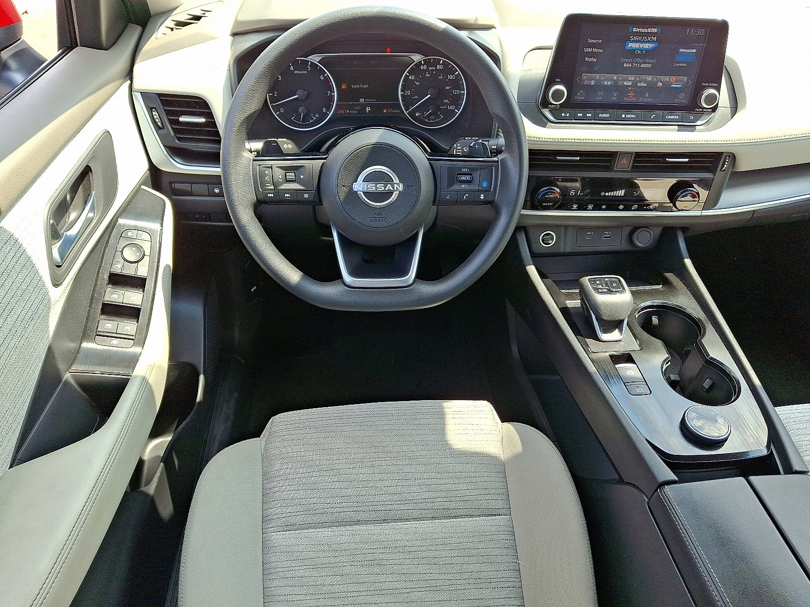 2023 Nissan Rogue SV photo 11