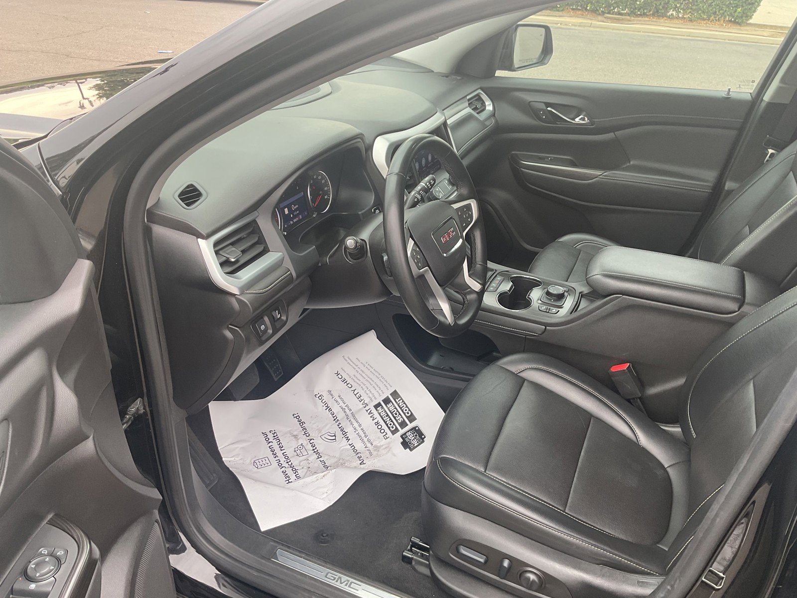 2023 Gmc Acadia SLT photo 21