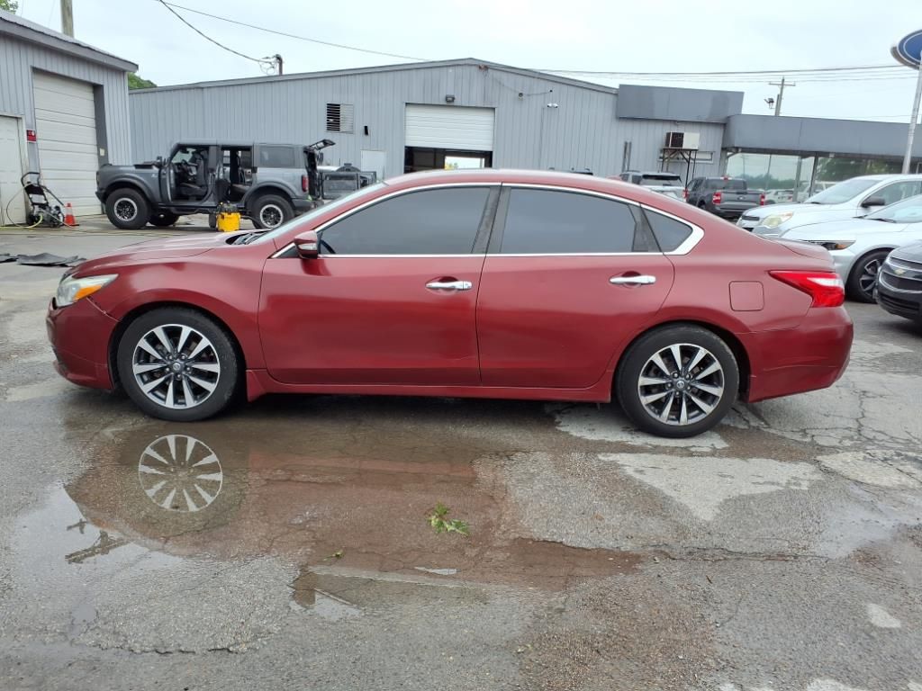Used 2016 Nissan Altima SV with VIN 1N4AL3AP8GC148615 for sale in Hartselle, AL