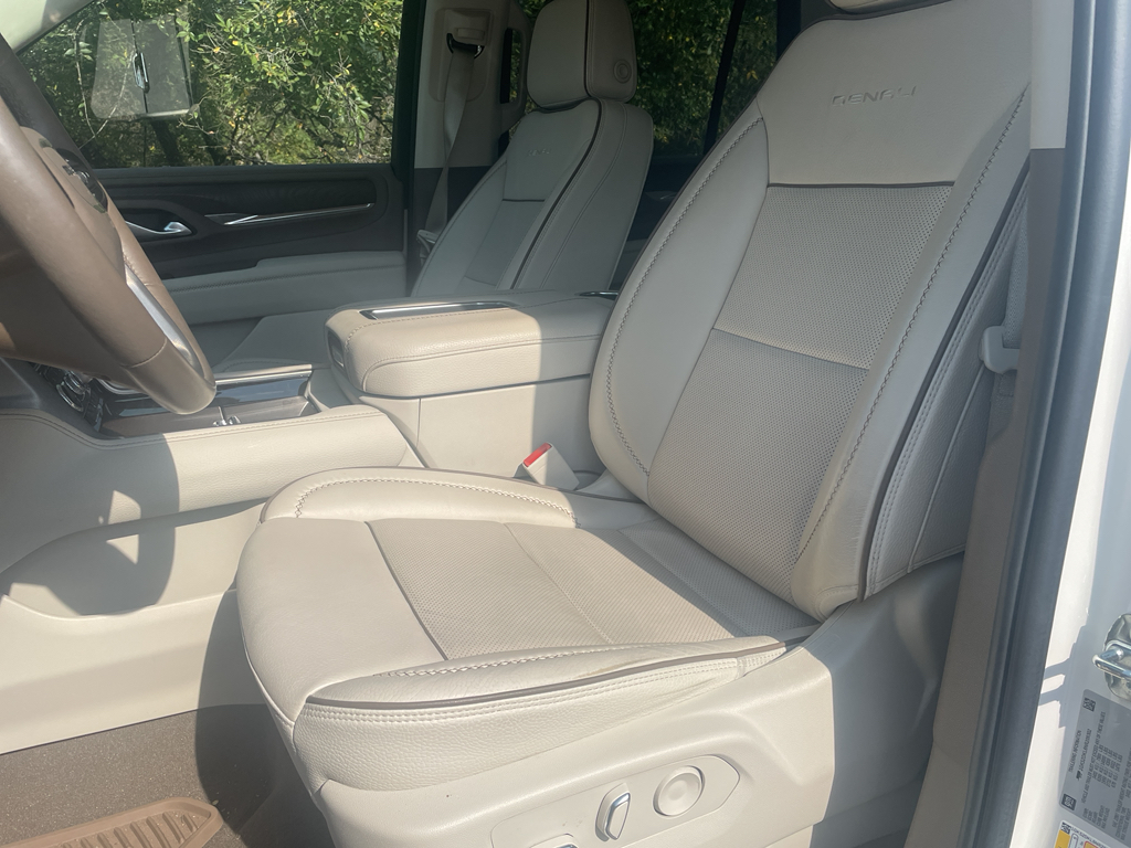 2022 Gmc Yukon Denali photo 9