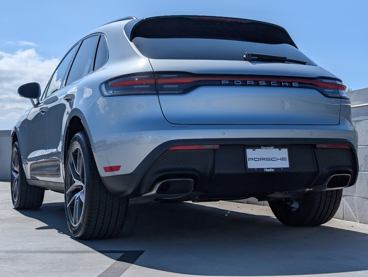 2026 Porsche Macan T photo 3