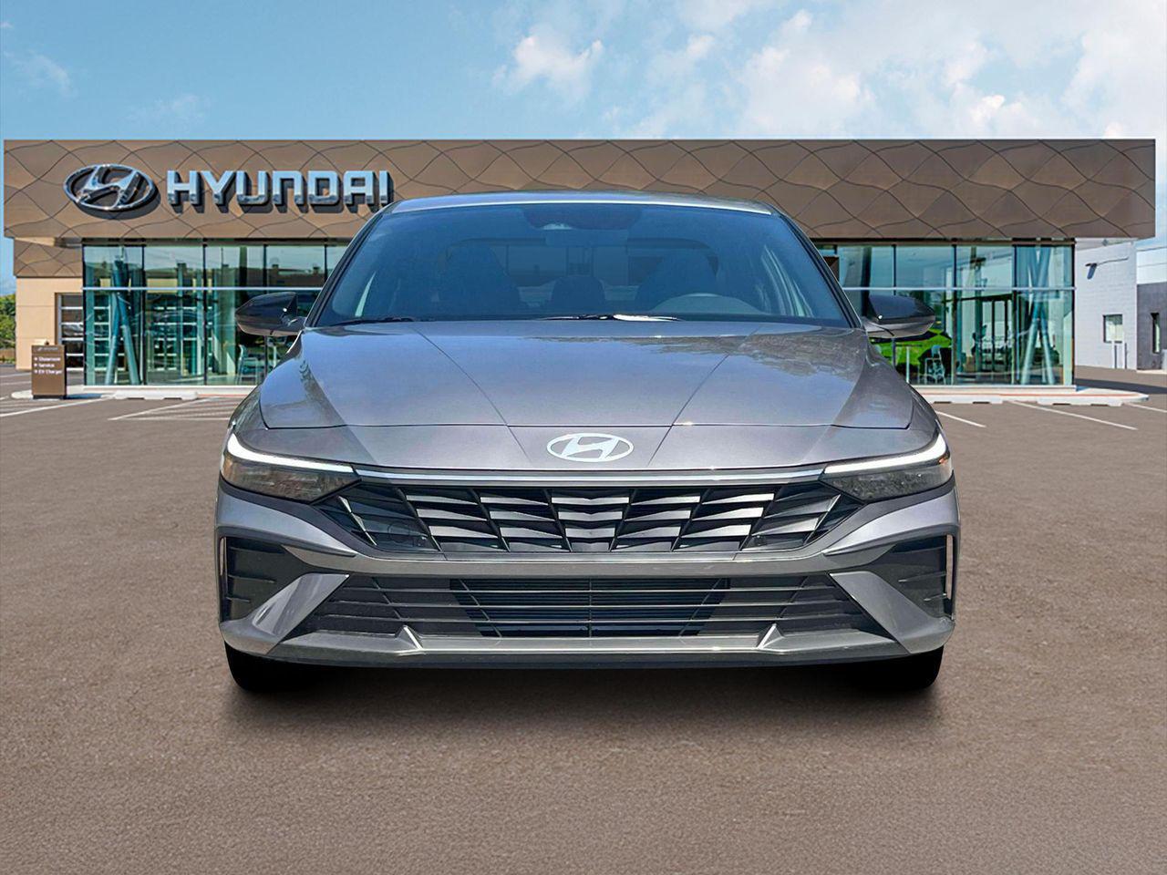2025 Hyundai Elantra SEL Sport photo 11