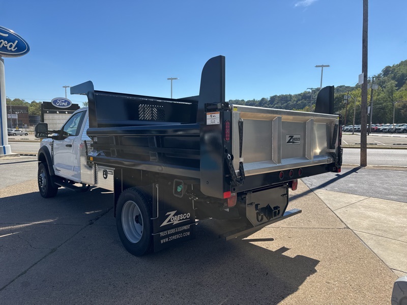 2025 Ford F-600 photo 5