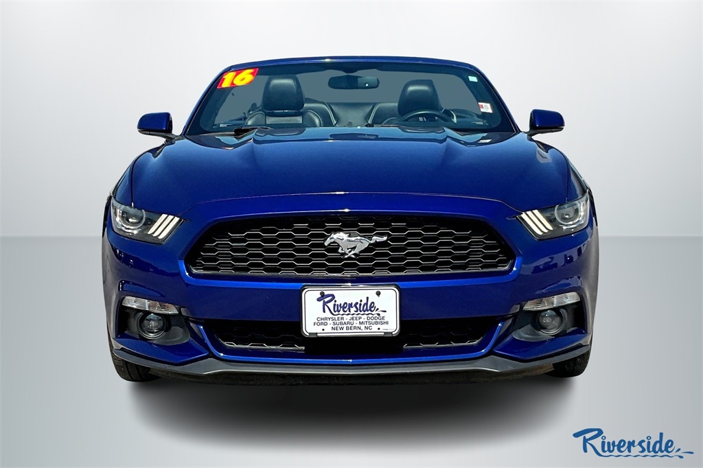 2016 Ford Mustang EcoBoost Premium photo 2