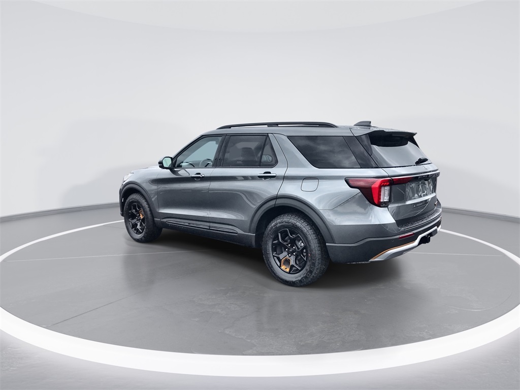 2026 Ford Explorer photo 2