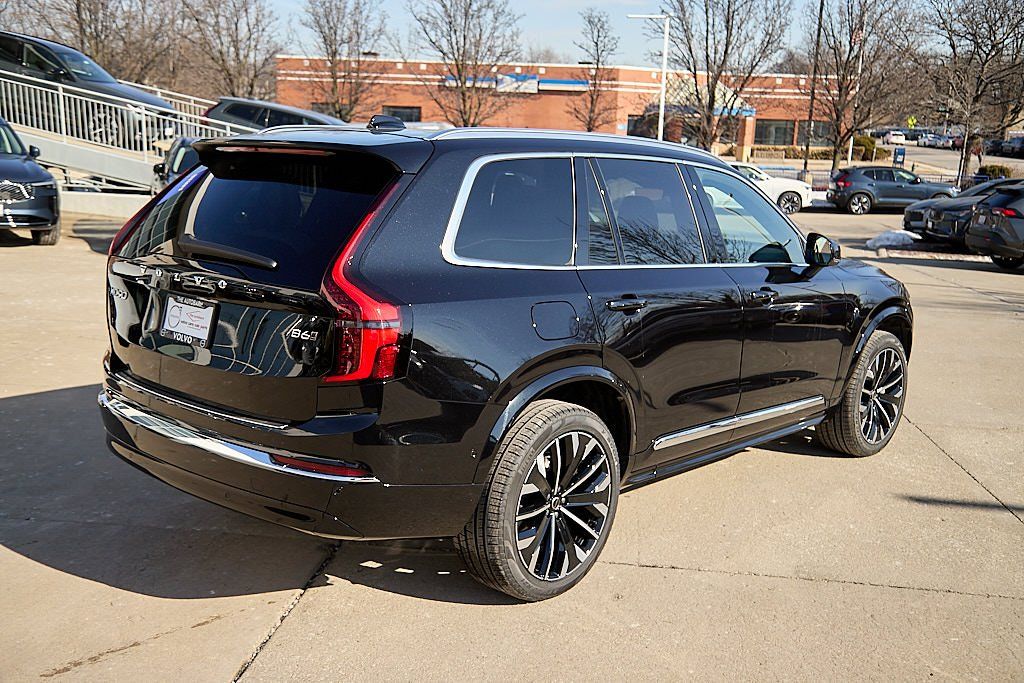 2026 VOLVO XC90 - Image 8