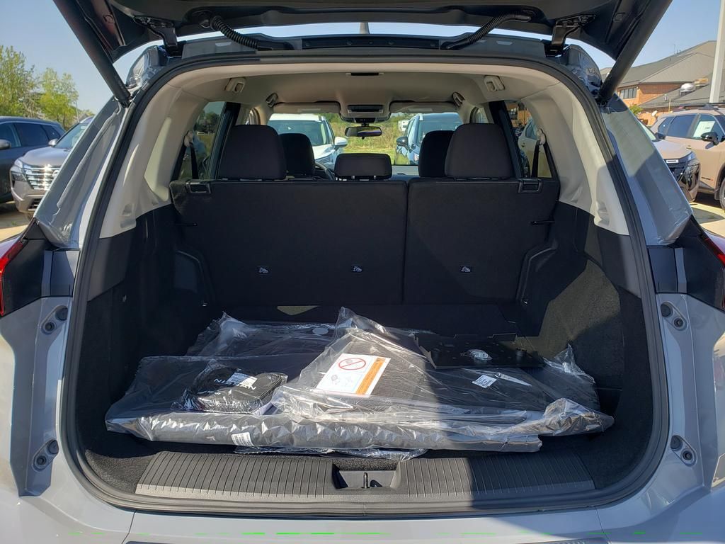 2026 Nissan Rogue SV photo 2