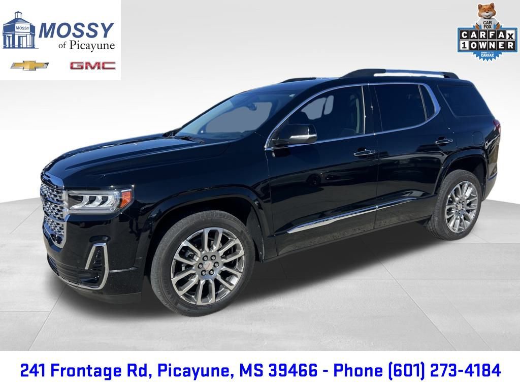 2023 GMC Acadia Denali's photo
