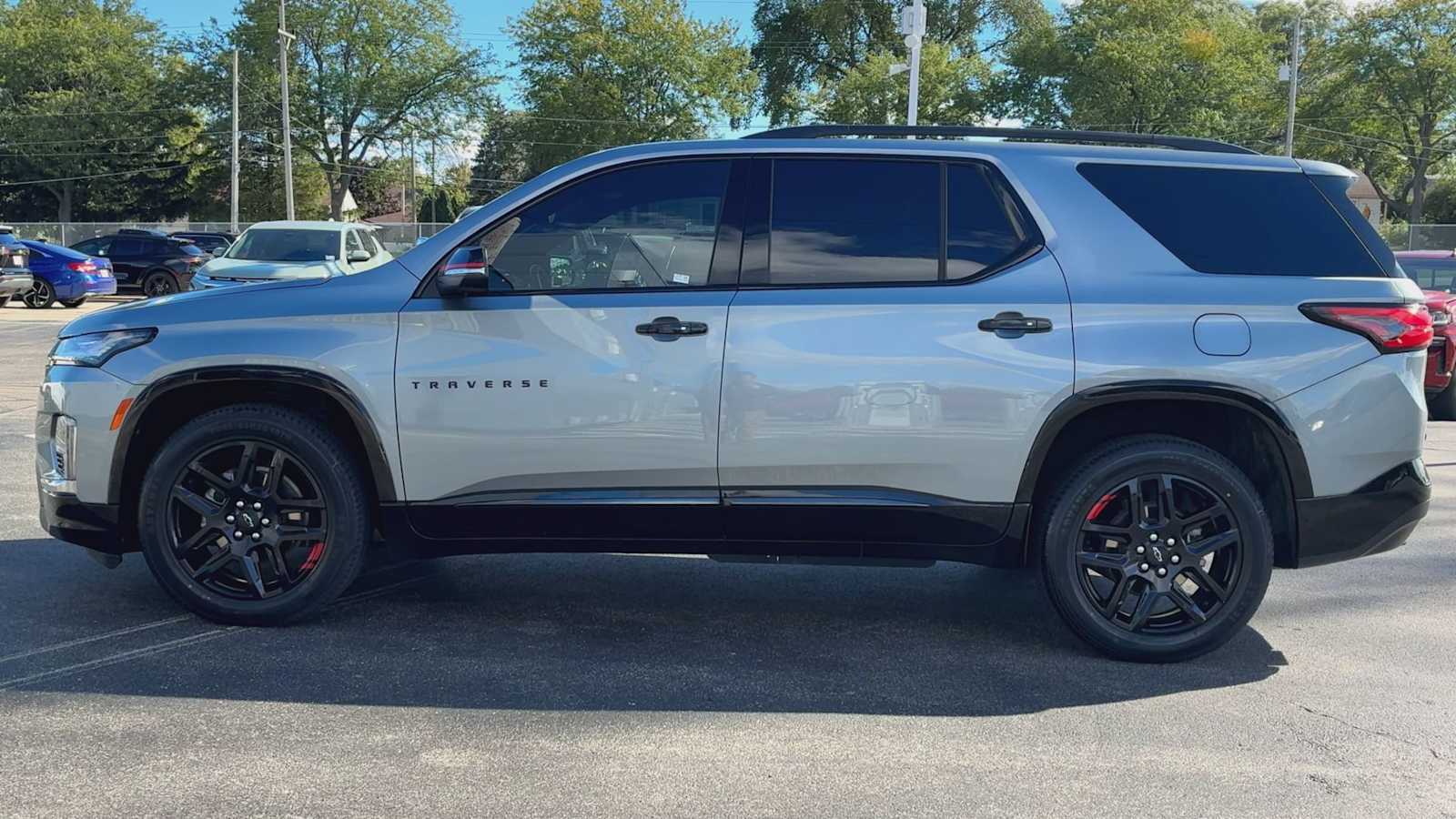 2023 Chevrolet Traverse Premier photo 4