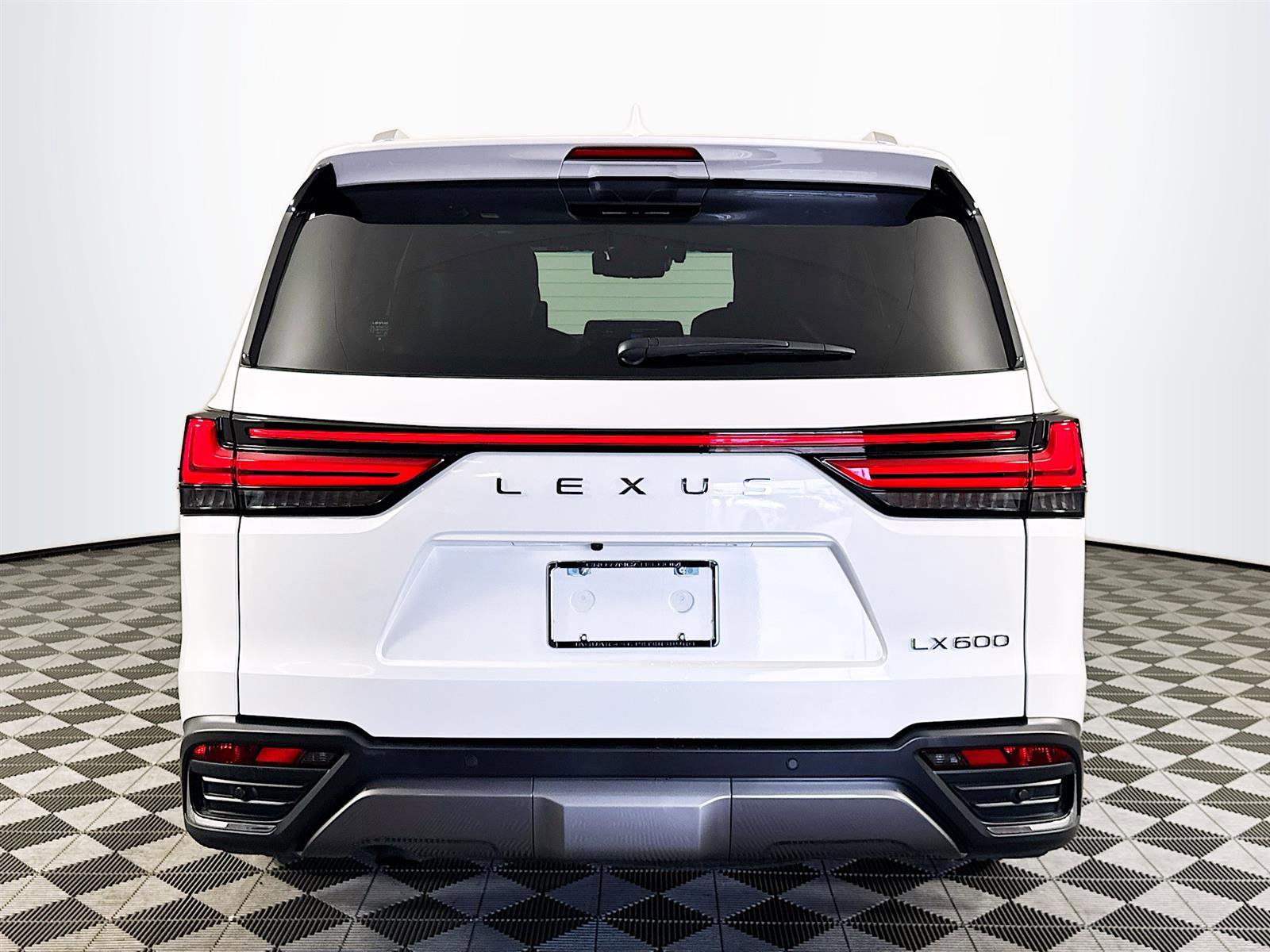 2023 Lexus LX 600 Ultra Luxury photo 5