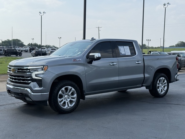2023 Chevrolet Silverado 1500 LTZ photo 3