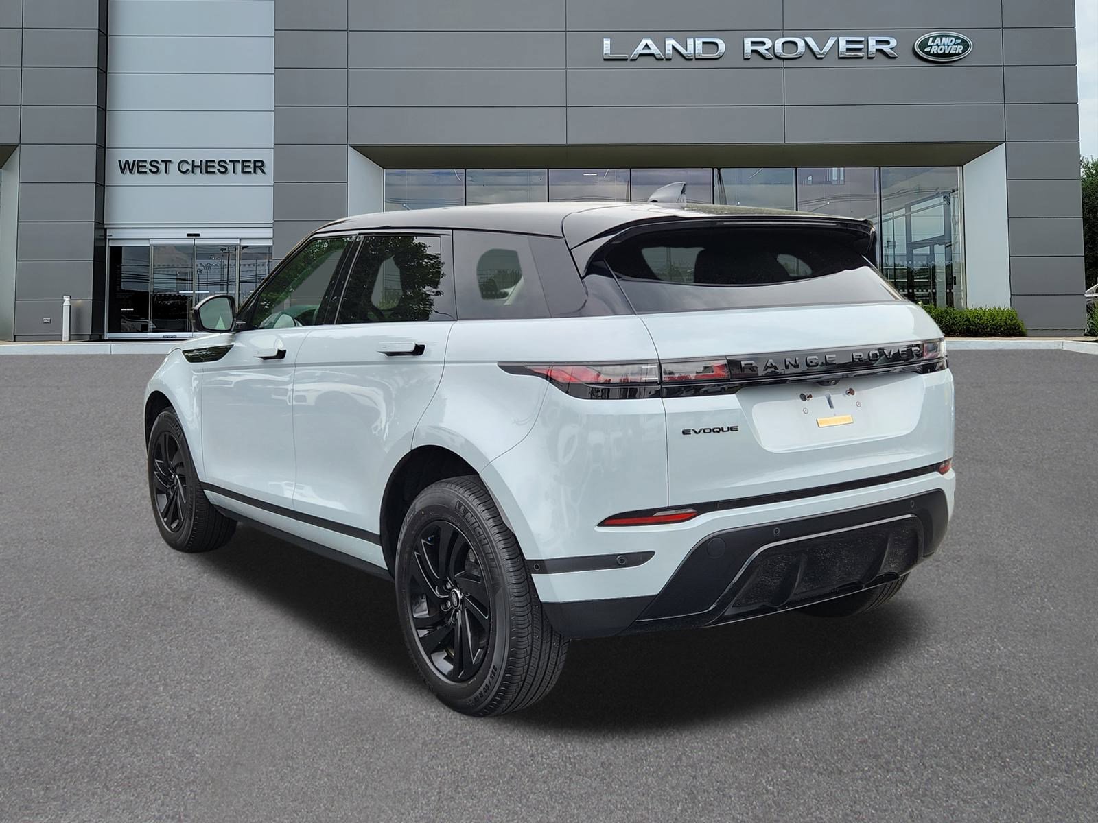 2025 Land Rover Range Rover Evoque S photo 2
