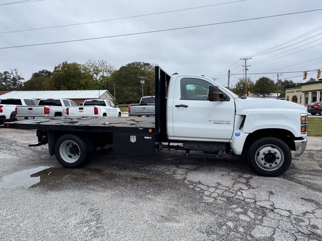 2020 Chevrolet Silverado 4500HD Work Truck photo 2