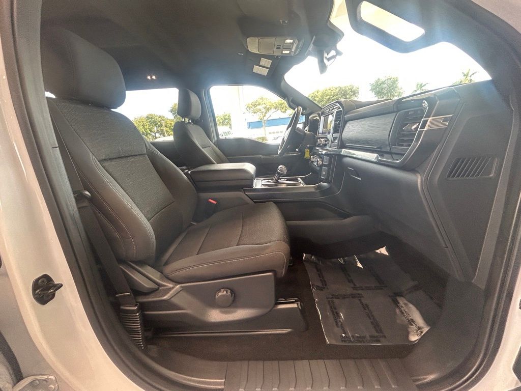 2022 Ford F-150 XLT photo 21