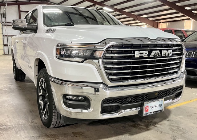 2025 RAM Ram 1500 Pickup Laramie's photo