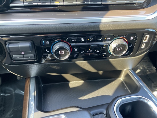 2022 Chevrolet Silverado 1500 High Country photo 21