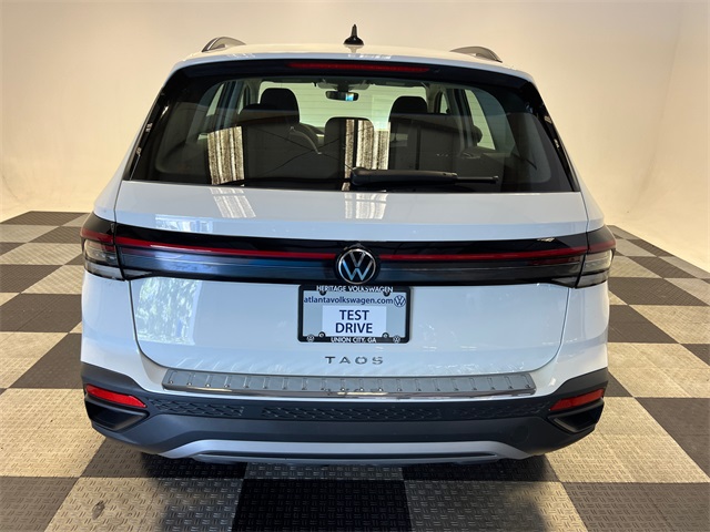 2025 Volkswagen Taos S photo 4