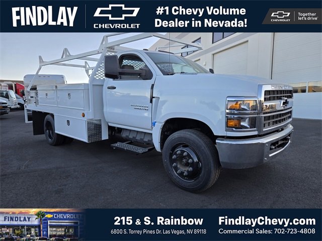 2024 Chevrolet Silverado 4500 Medium Duty Chassis Cab Work Truck's photo