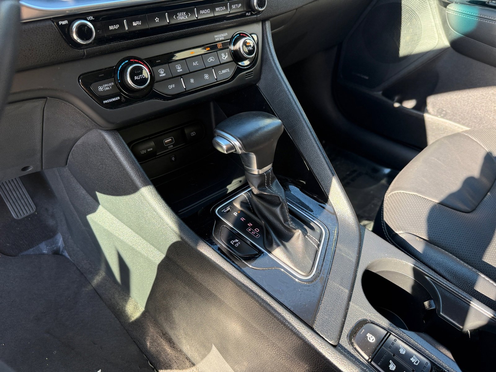 2022 Kia Niro EX Premium photo 13