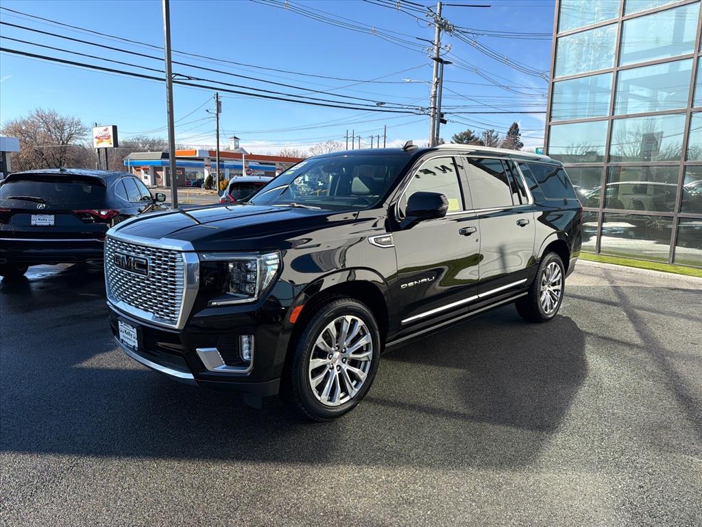 2022 GMC Yukon Denali's photo