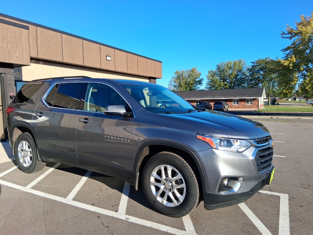 2020 Chevrolet Traverse photo 3