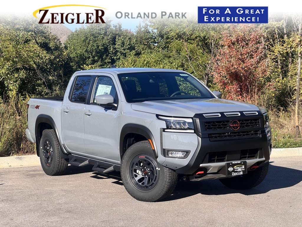 2026 Nissan Frontier PRO-4X's photo