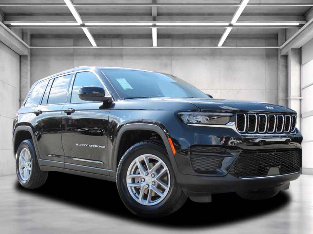 2025 Jeep Grand Cherokee Laredo's photo
