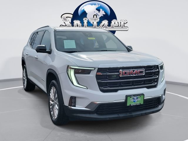 2024 GMC Acadia Elevation's photo