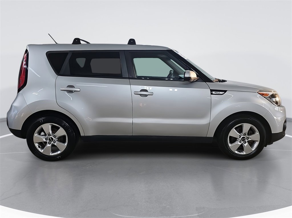2017 Kia Soul Base photo 2