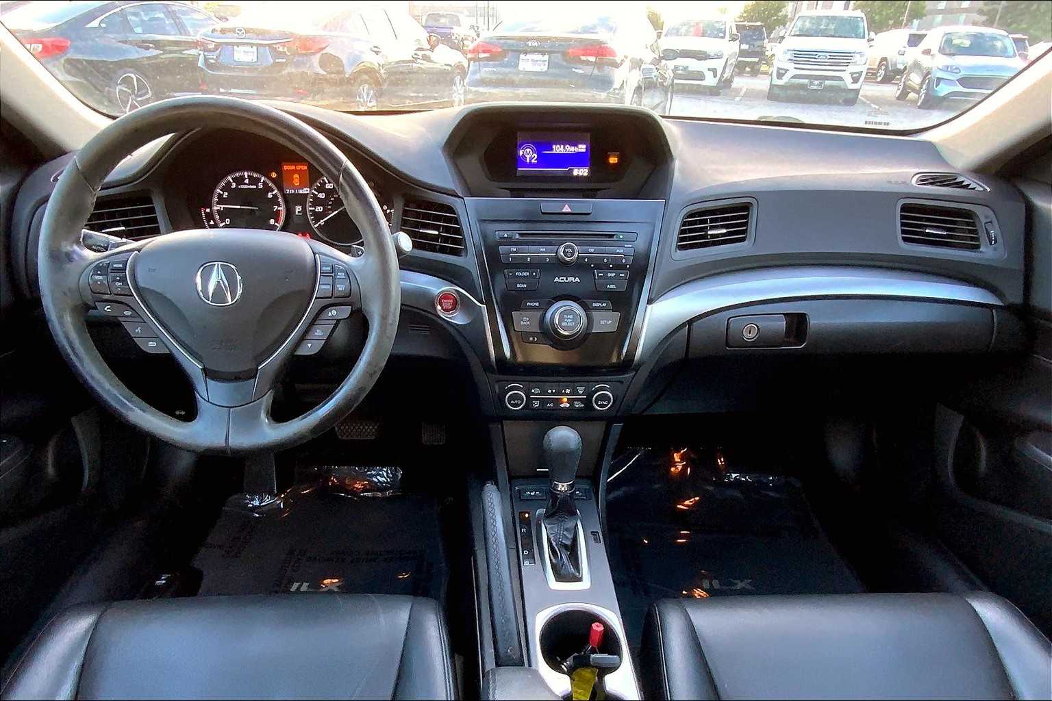 2017 Acura ILX Base photo 15