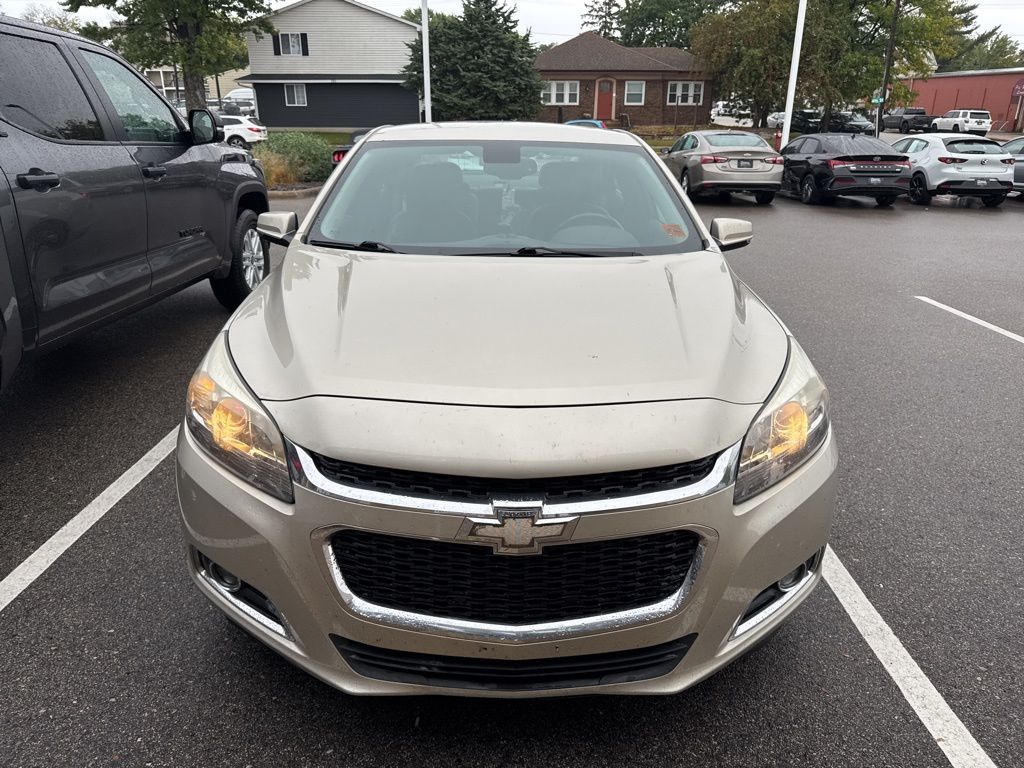 2015 Chevrolet Malibu LTZ photo 3