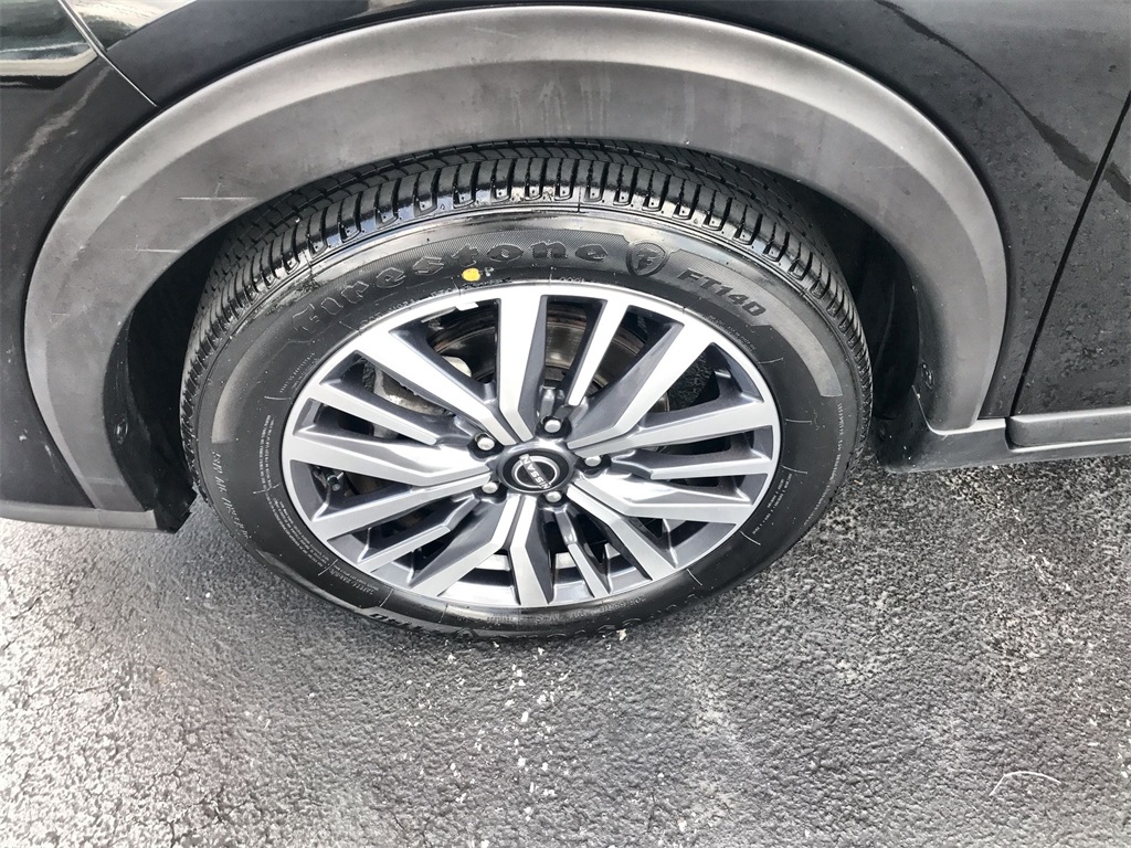 2024 Nissan Kicks SV photo 9