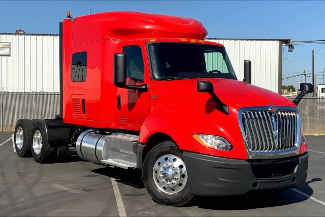 Pre-Owned 2021 International LT625 6x4 Sleeper