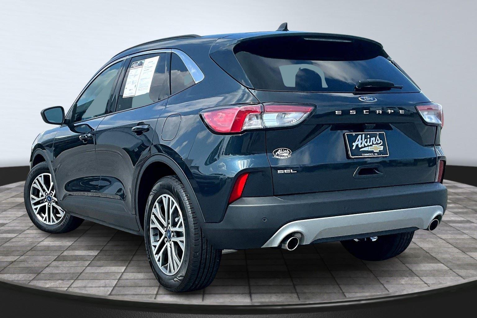 2022 Ford Escape SEL photo 4