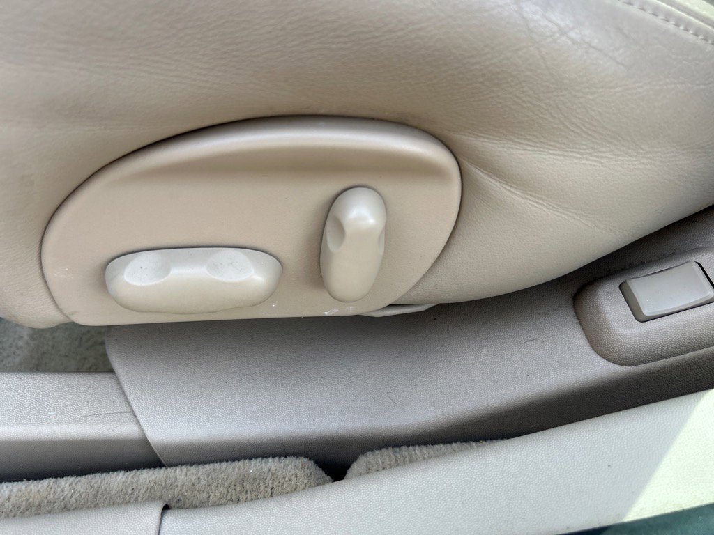 2007 Cadillac CTS Base photo 14