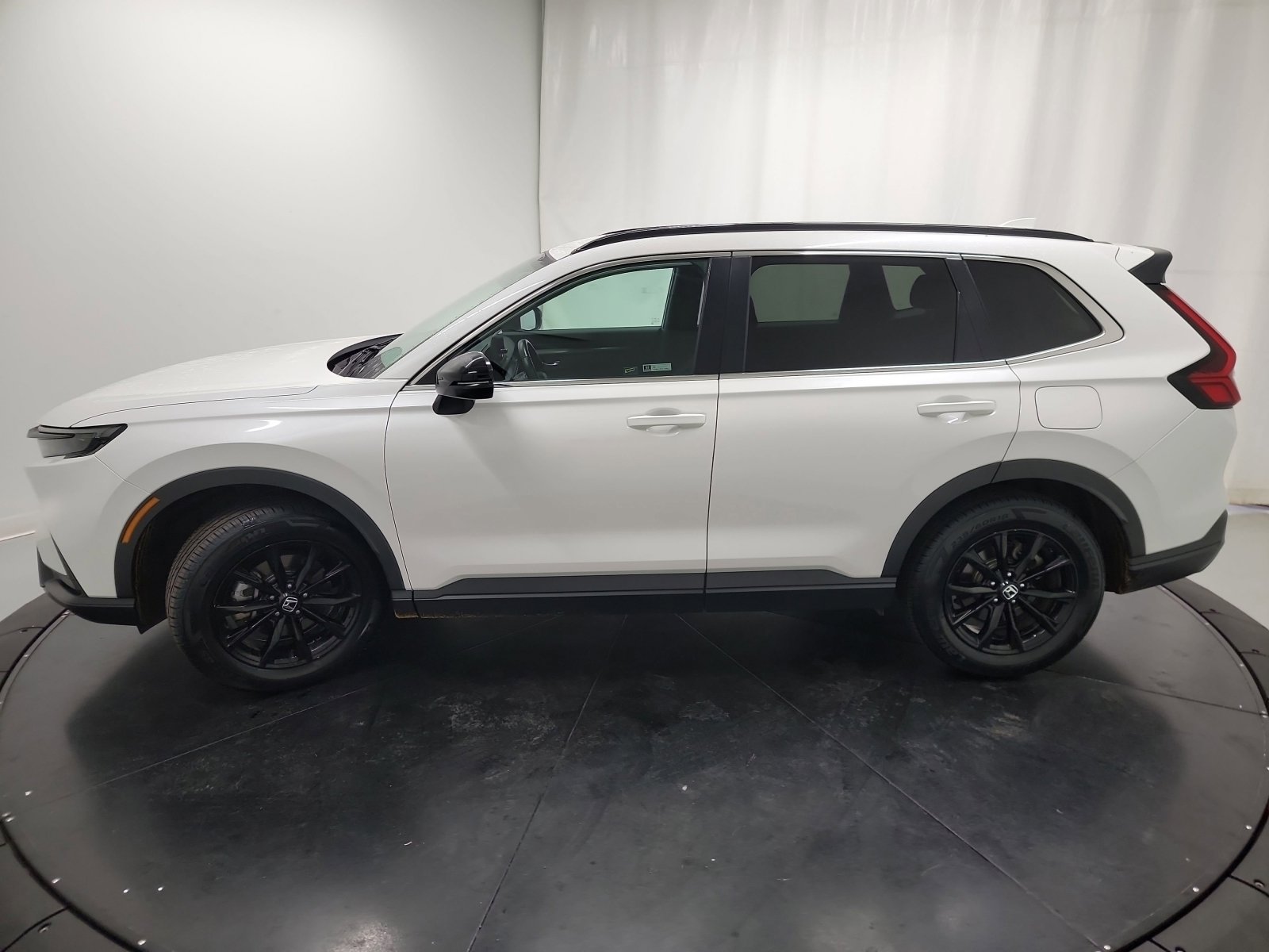 2025 Honda CR-V Hybrid Sport photo 3