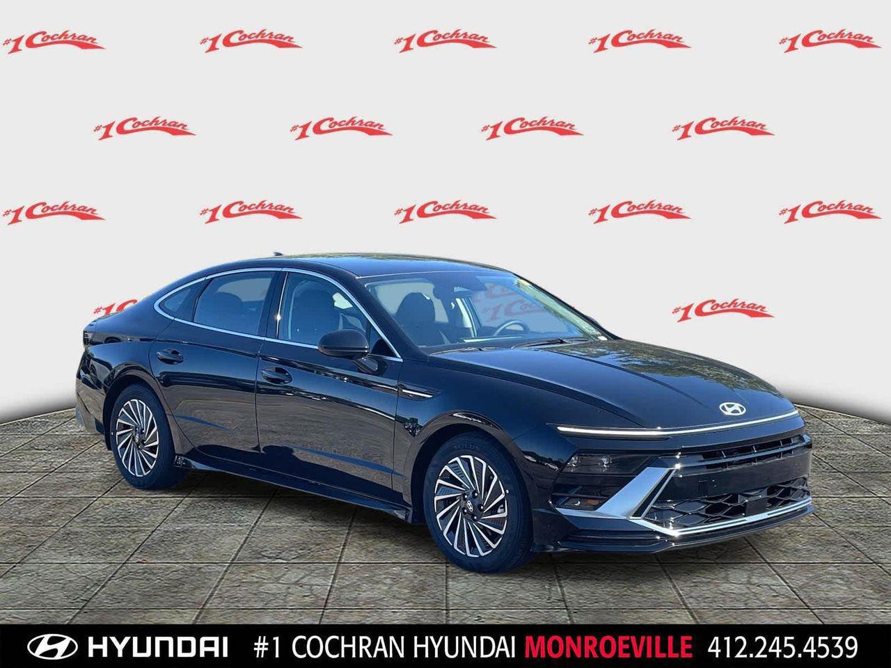 2025 Hyundai Sonata Hybrid SEL's photo