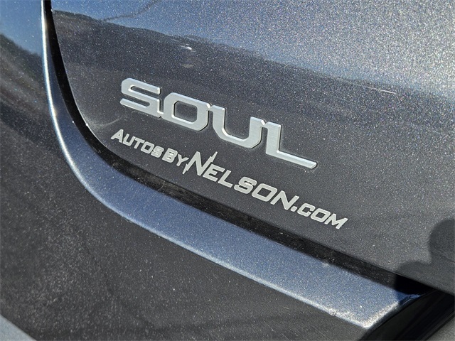 2023 Kia Soul LX photo 12