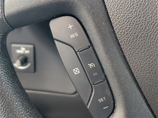 Used 2020 Silver Ice Metallic Chevrolet 1LT image 17