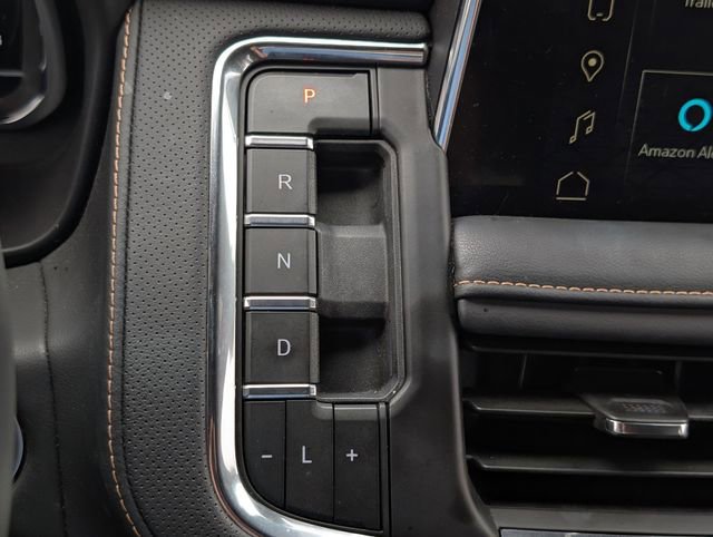 2024 Gmc Yukon AT4 photo 16