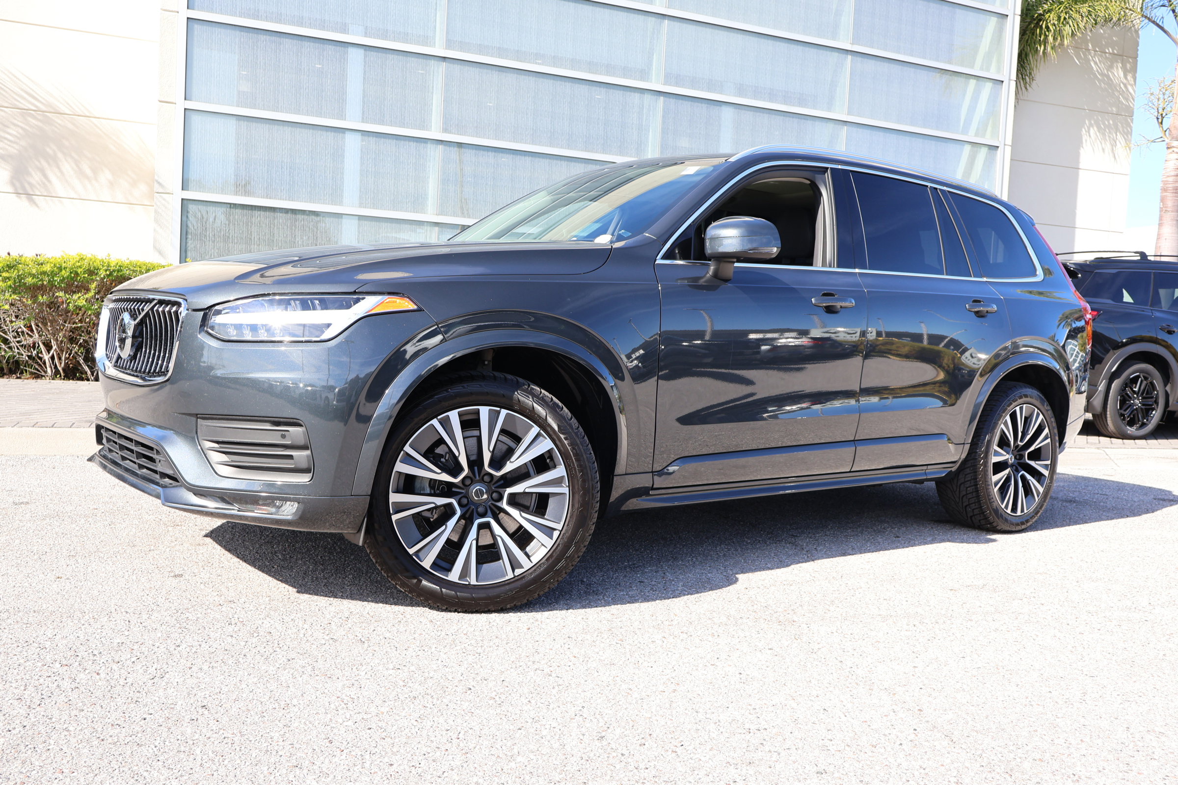 2022 Volvo XC90 Momentum