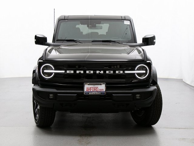 2025 Ford Bronco Outer Banks photo 5