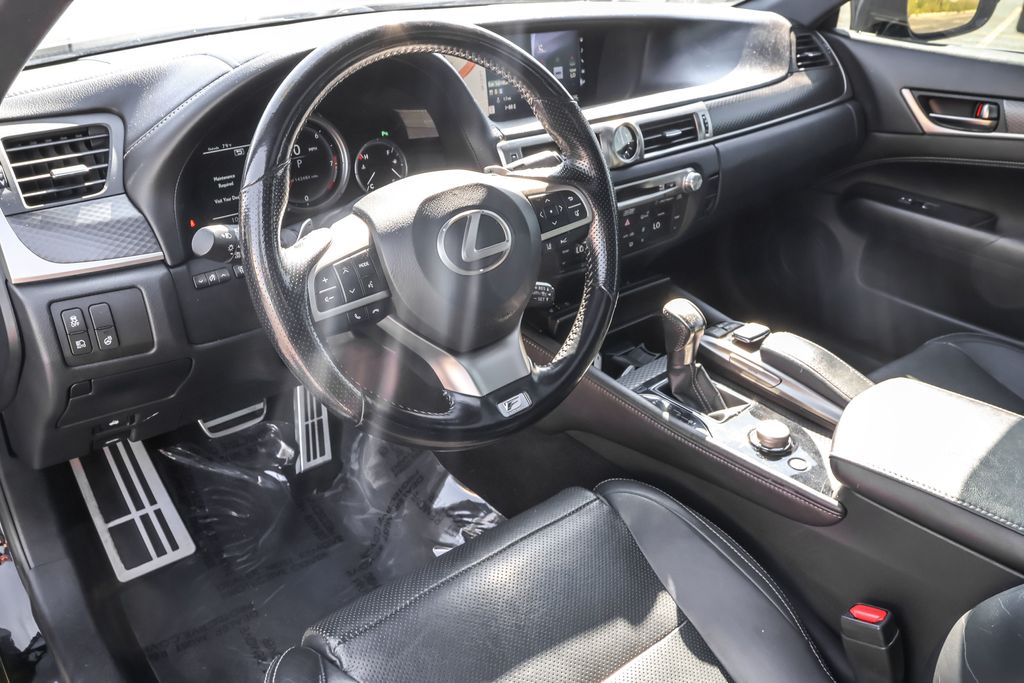 2016 Lexus GS 350 photo 2