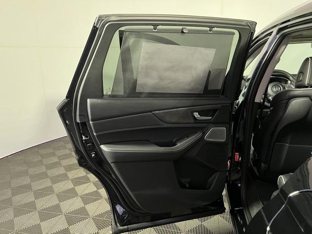 2026 Acura MDX SH-AWD Advance photo 17