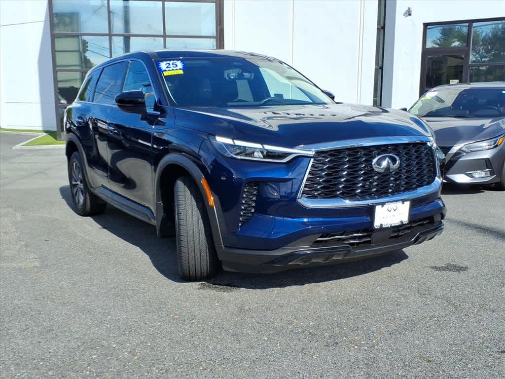 2025 Infiniti QX60 Pure photo 3