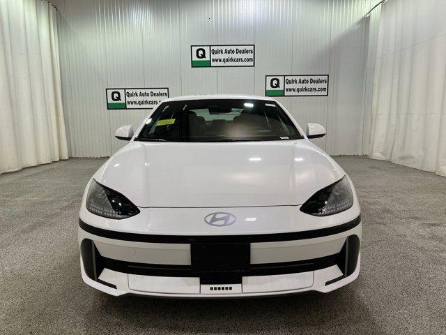 2025 Hyundai Ioniq 6 SEL photo 2