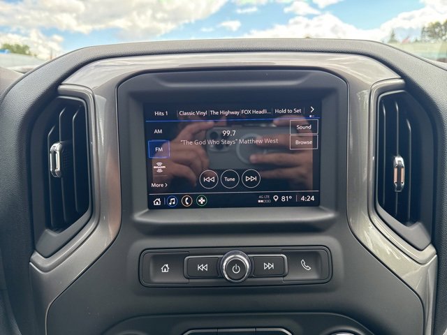 2025 Chevrolet Silverado 2500HD Custom photo 29