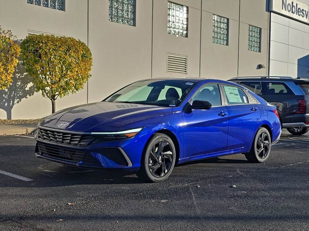 2026 Hyundai Elantra Hybrid SEL Sport photo 2