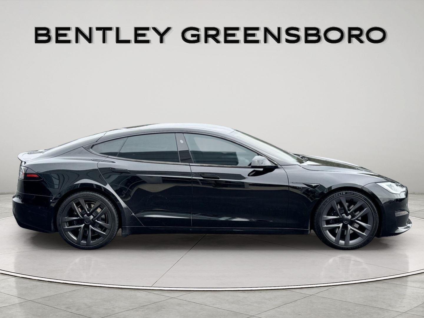 2022 Tesla Model S Plaid photo 8