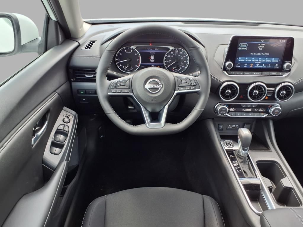 2025 Nissan Sentra SV photo 4